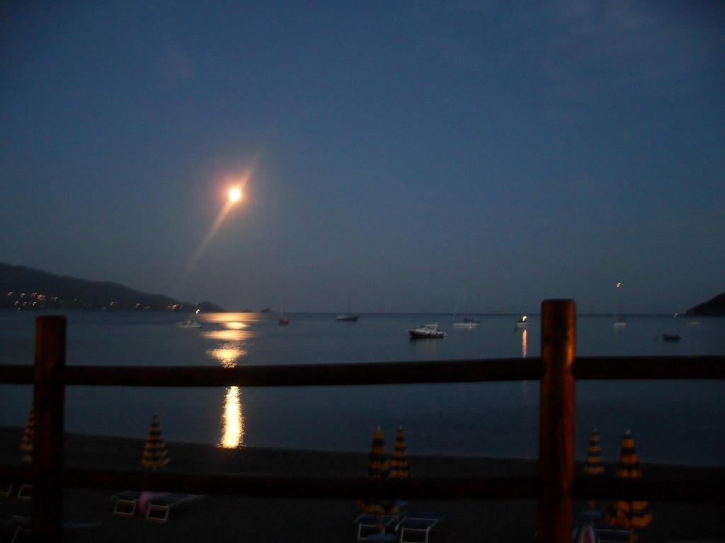 Casa Del Golfo Aparthotel Lacona Kültér fotó