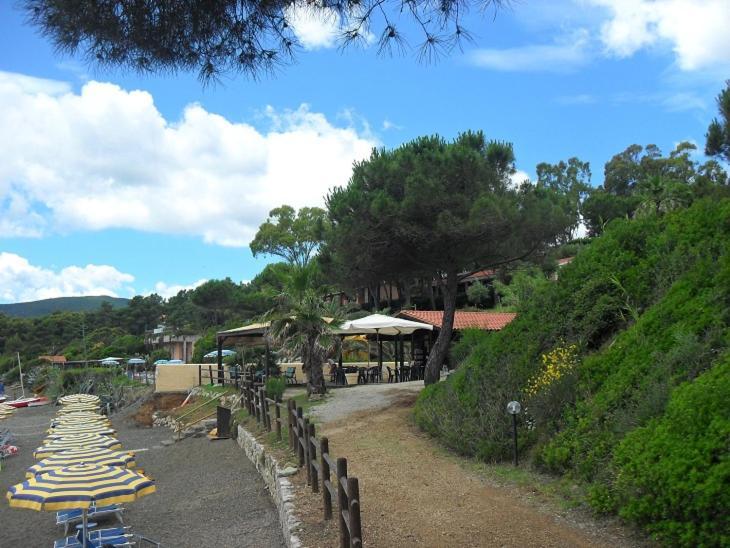 Casa Del Golfo Aparthotel Lacona Kültér fotó